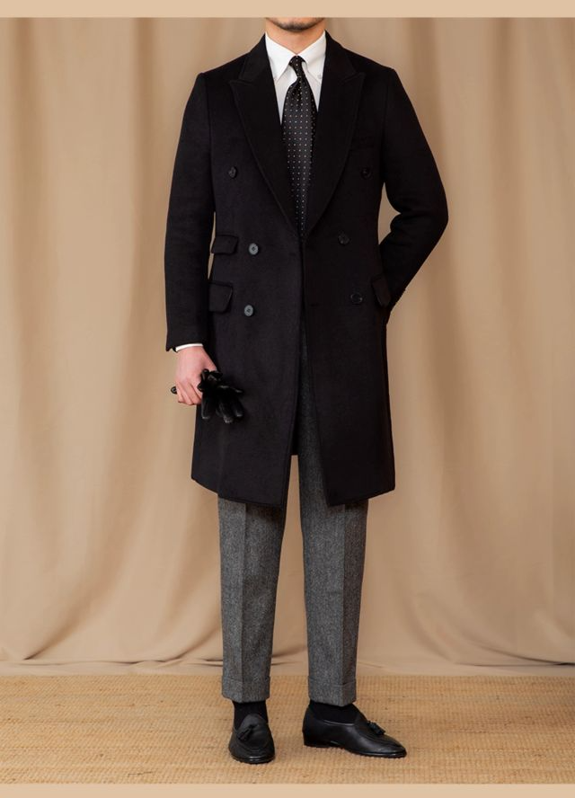 Manteau noir à double boutonnage