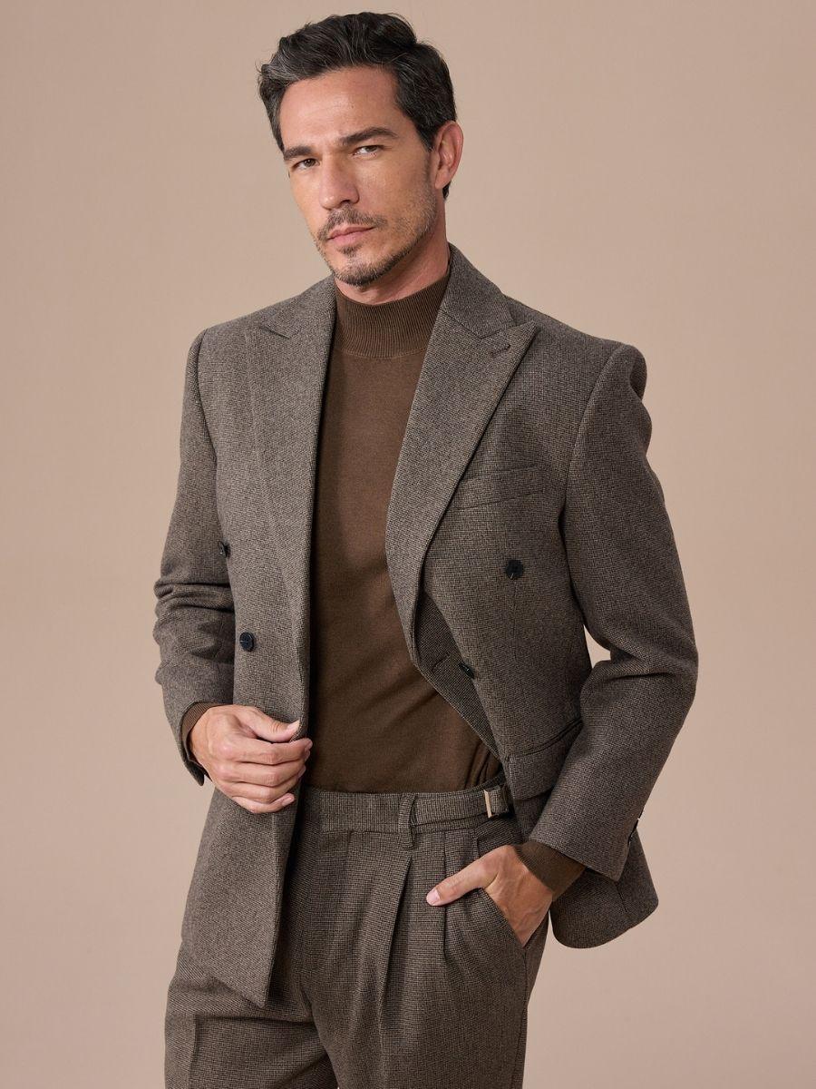 Regio Double Breasted Suit
