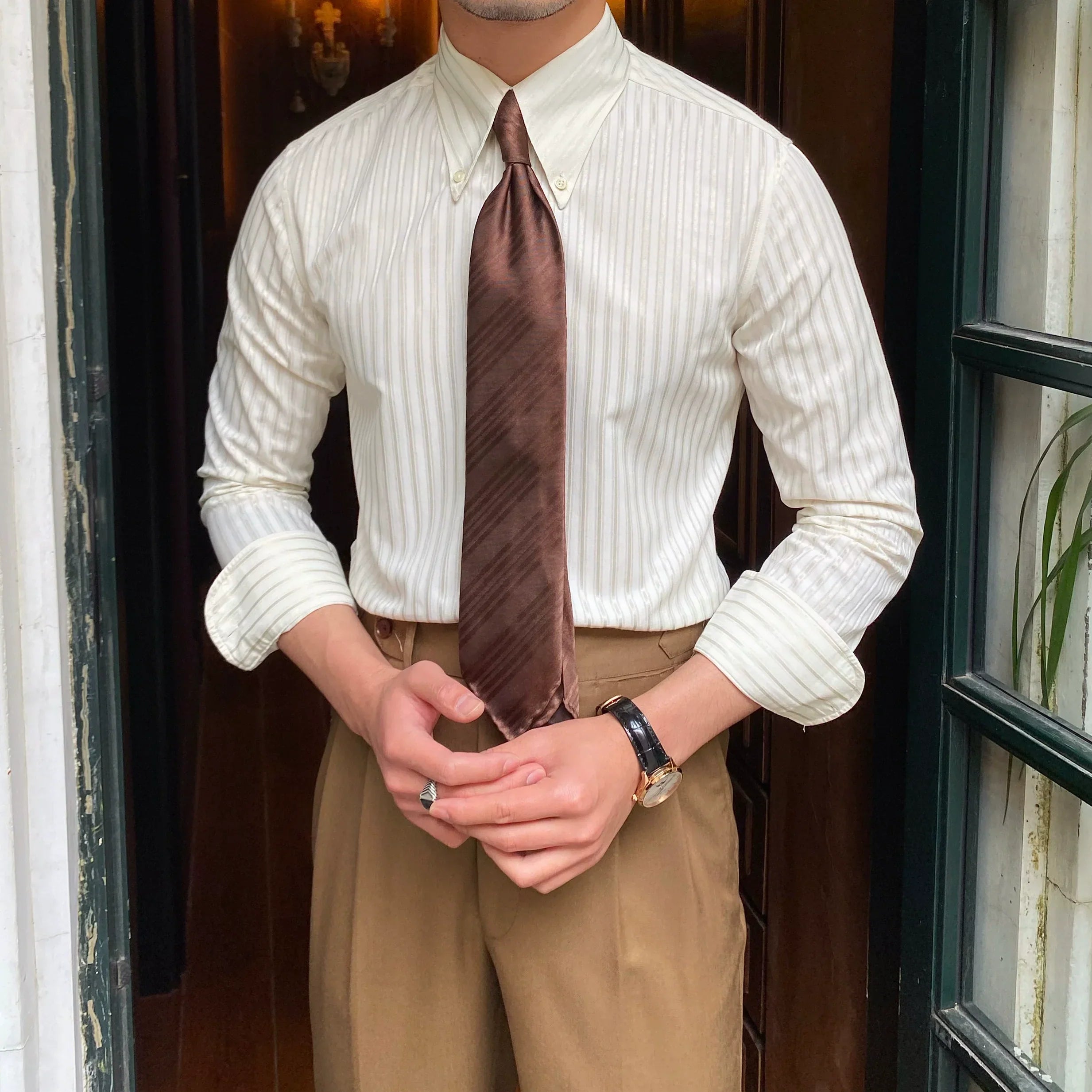 Chemise classique à col pointes