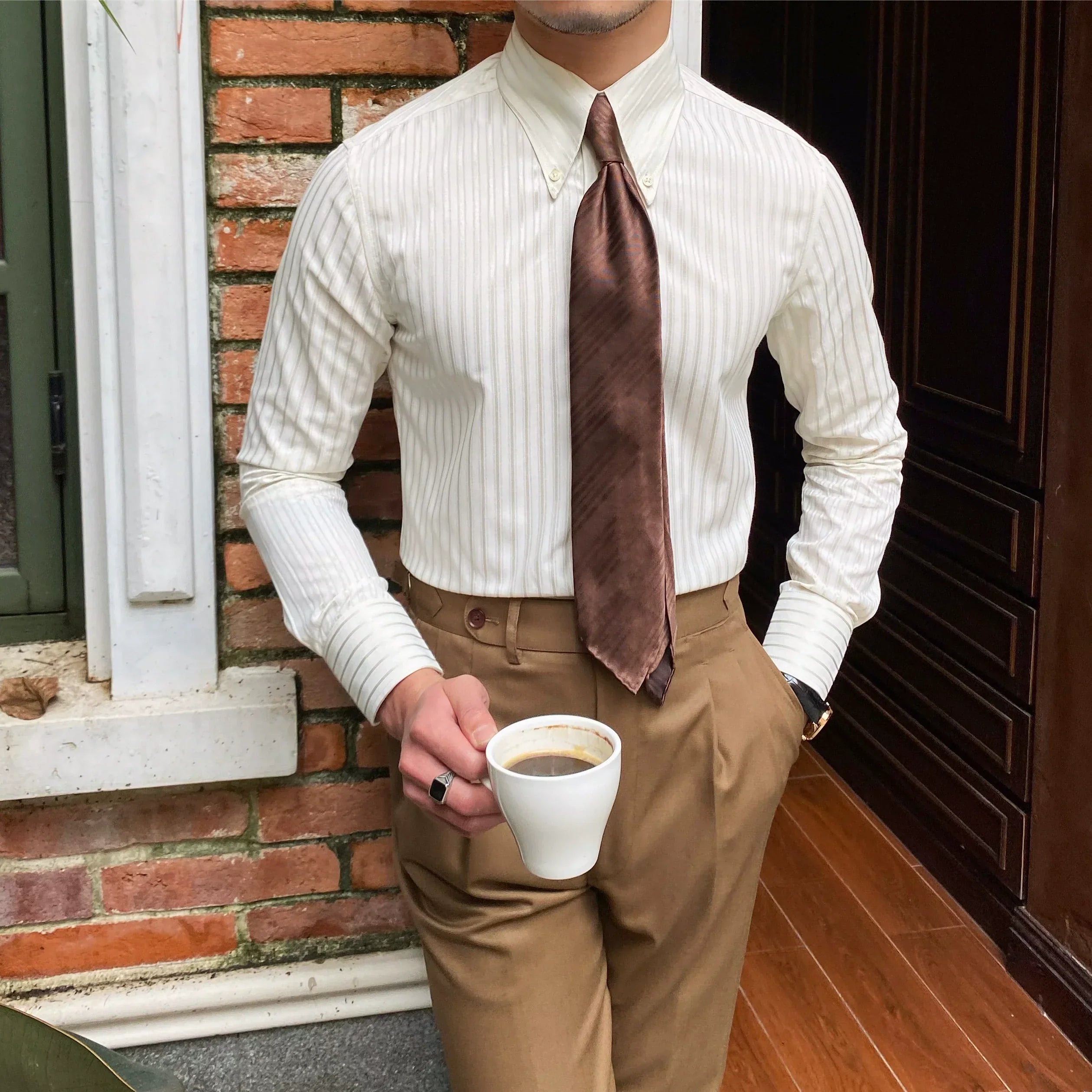 Chemise classique à col pointes