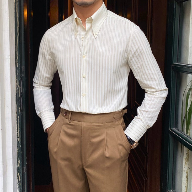 Camisa Clásica con Cuello Inglés