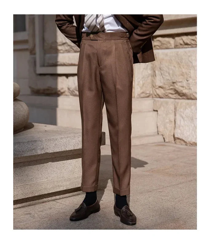 Traje de hombre de corte entallado con solapa y lazo LS006
