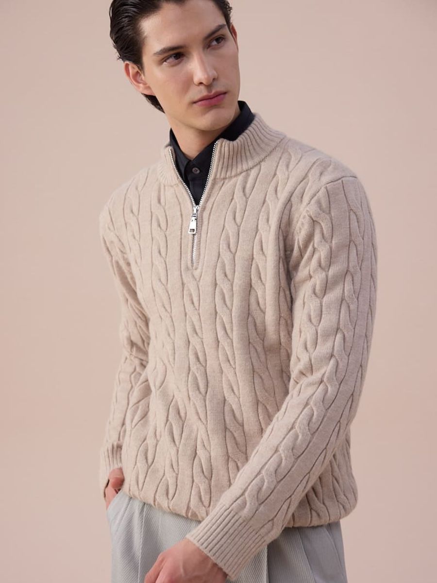 Pull à col zippé en maille torsadée