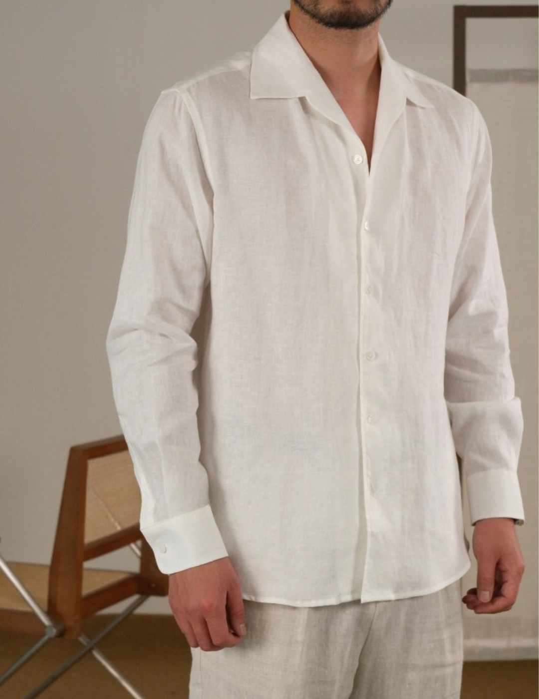Chemise à manches longues et col cubain en lin