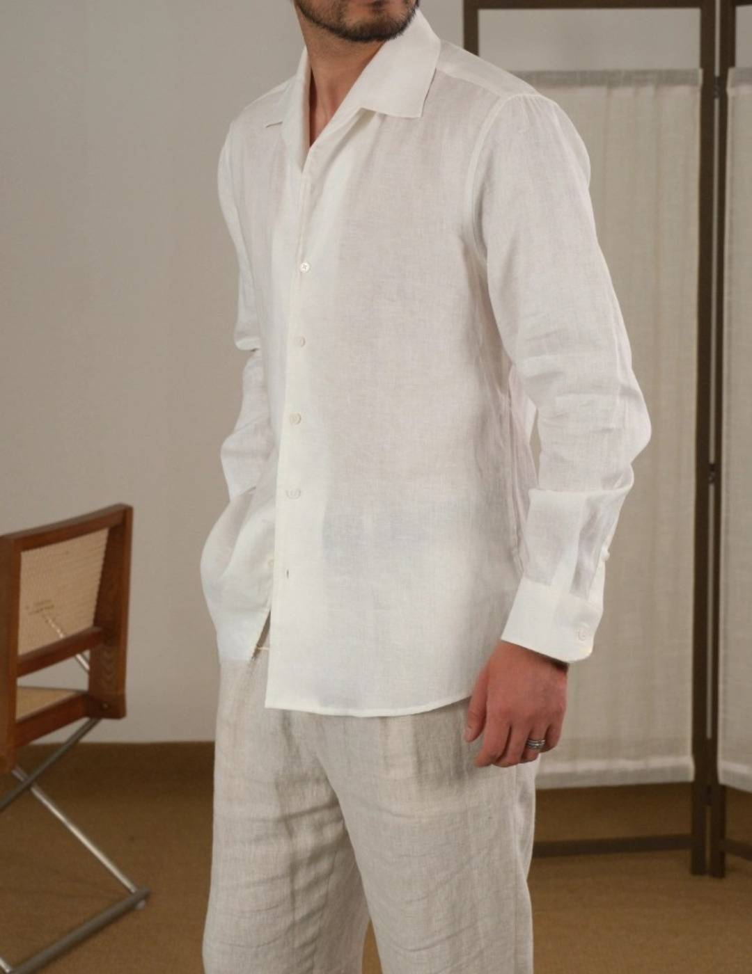 Chemise à manches longues et col cubain en lin