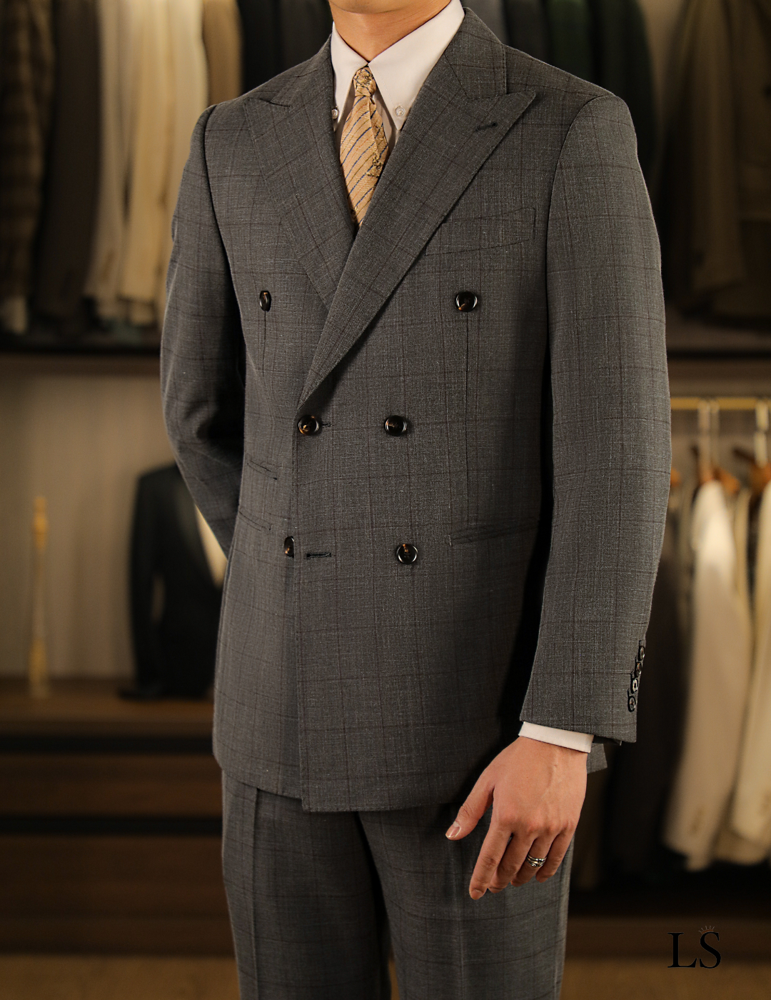 Suit Double-Breasted Windowpane Gray