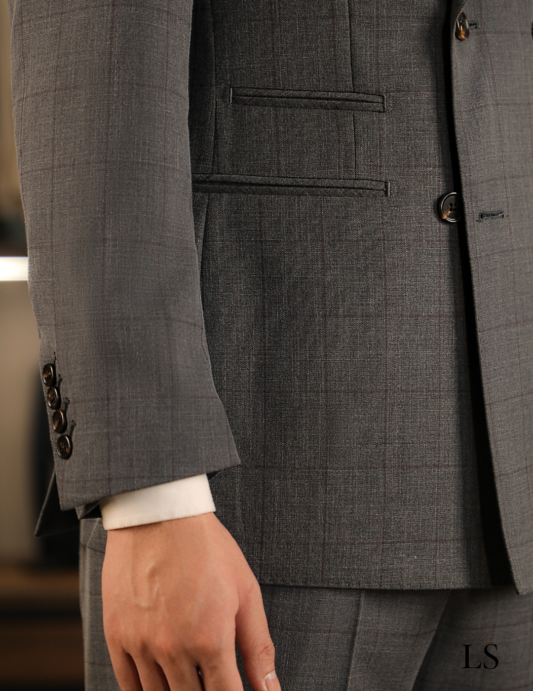 Suit Double-Breasted Windowpane Gray