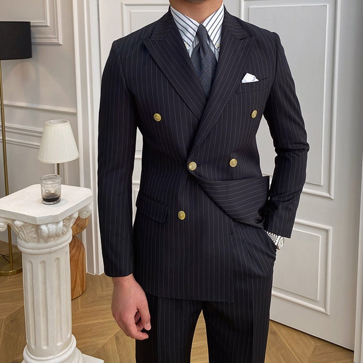 Costume anglais gessé à double boutonnage