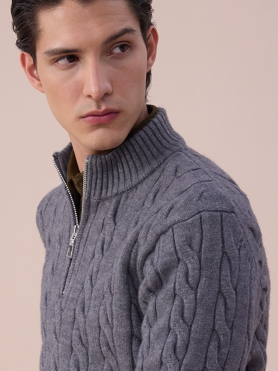 Pull à col zippé en maille torsadée